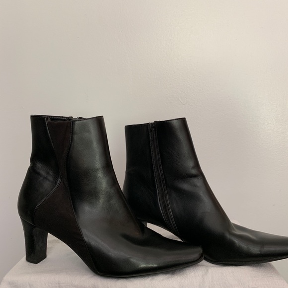 Liz Claiborne black ankle boots - Picture 2 of 5